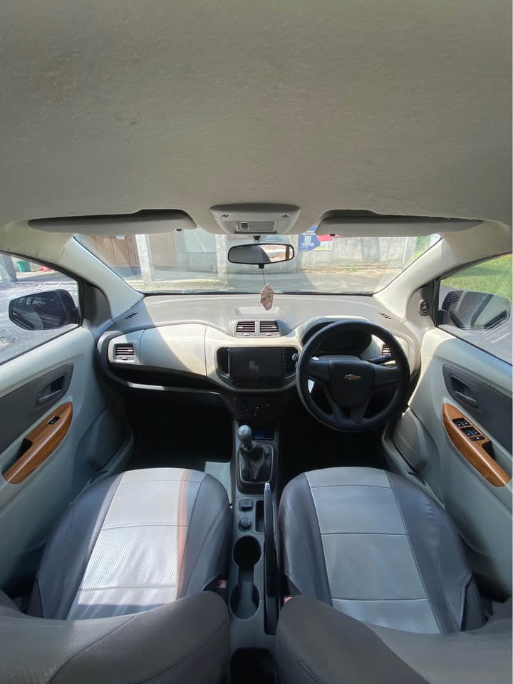 2013 Chevrolet Spin 1.3 LT MT 2013 Chevrolet Spin 1.3 LT MT