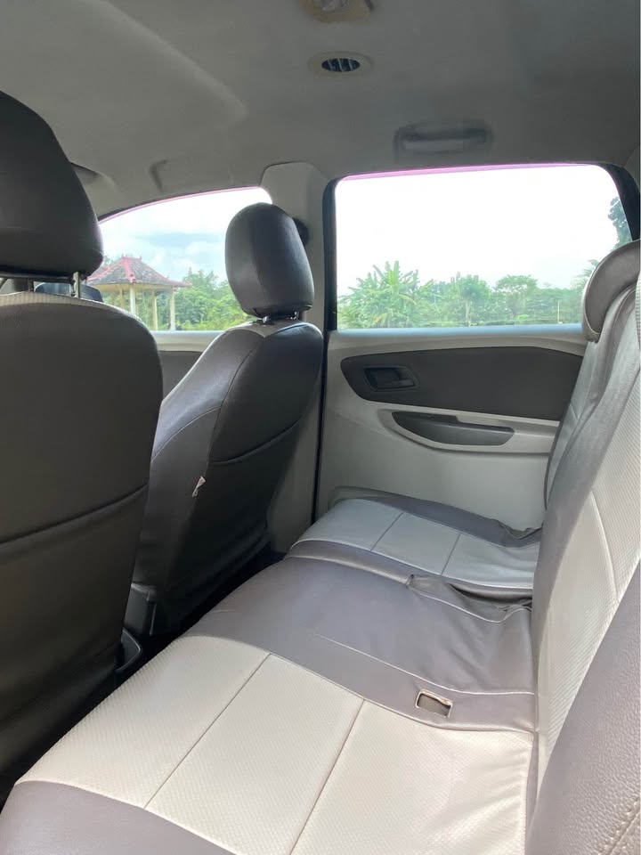 2013 Chevrolet Spin 1.3 LT MT 2013 Chevrolet Spin 1.3 LT MT