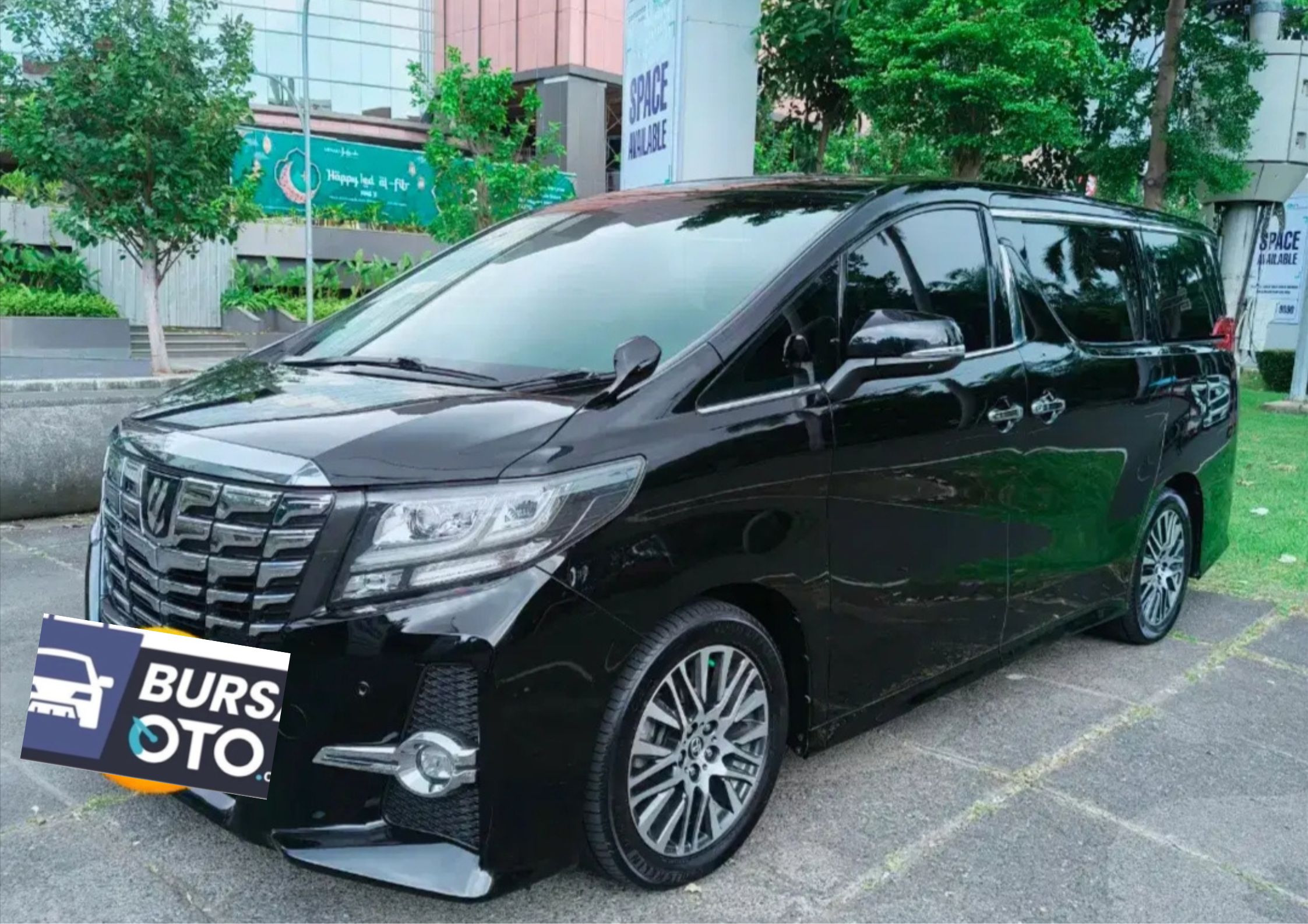 Second Hand 2015 Toyota Alphard Second Hand 2015 Toyota Alphard