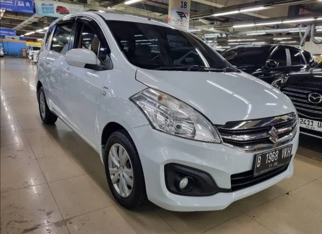 2015 Suzuki Ertiga  2015 Suzuki Ertiga