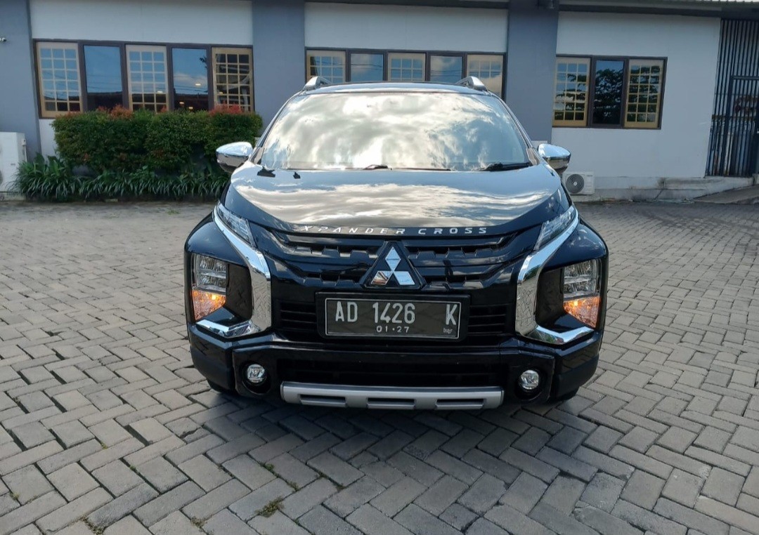 Second Hand 2025 Mitsubishi Xpander Cross  1.5L Cross AT Second Hand 2025 Mitsubishi Xpander Cross  1.5L Cross AT