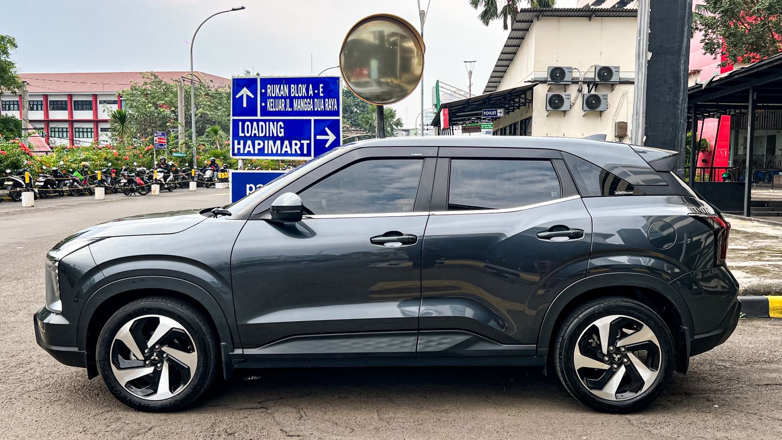 2024 Mitsubishi XForce Ultimate CVT 2024 Mitsubishi XForce Ultimate CVT