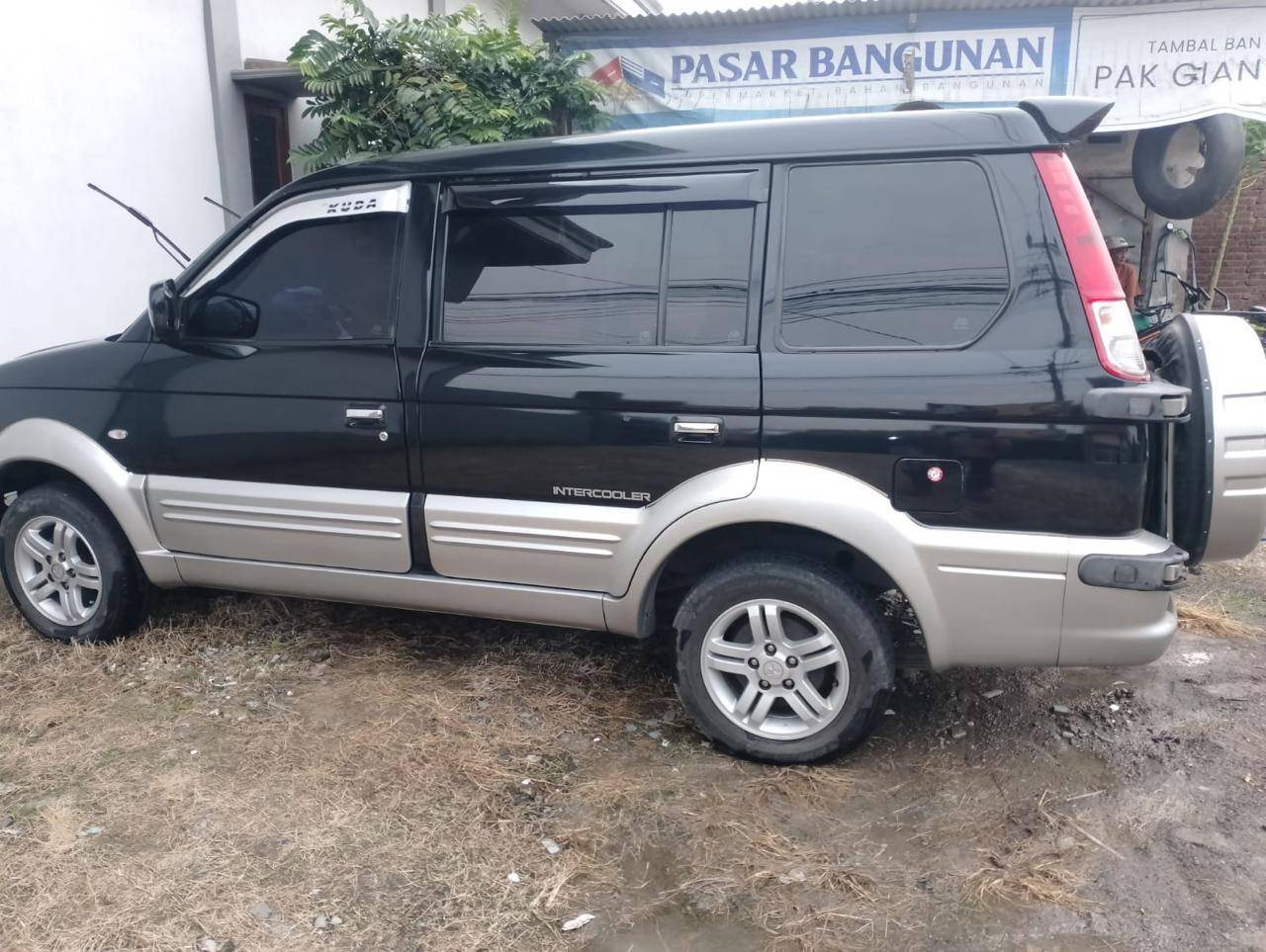 2005 Mitsubishi Kuda Grandia 2.0L MT 2005 Mitsubishi Kuda Grandia 2.0L MT