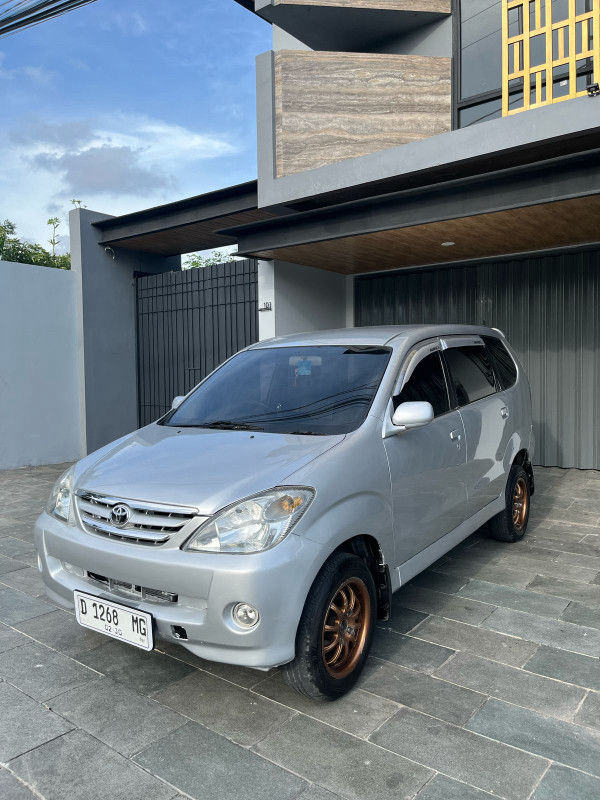 2005 Toyota Avanza  E M/T 2005 Toyota Avanza  E M/T