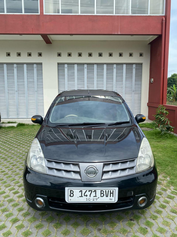 2010 Nissan Grand Livina  1.5 SV MT Bekas 2010 Nissan Grand Livina  1.5 SV MT Bekas
