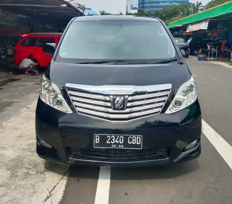 2011 Toyota Alphard Bekas 2011 Toyota Alphard Bekas