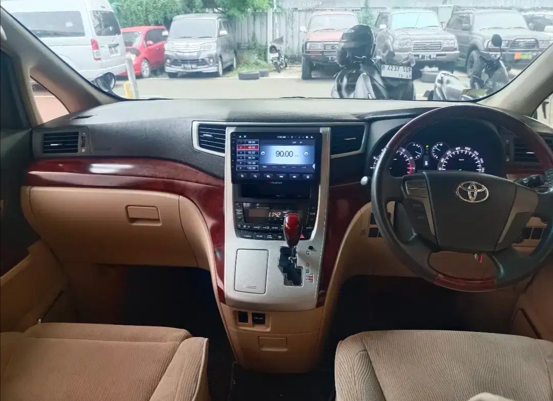 2011 Toyota Alphard 2011 Toyota Alphard
