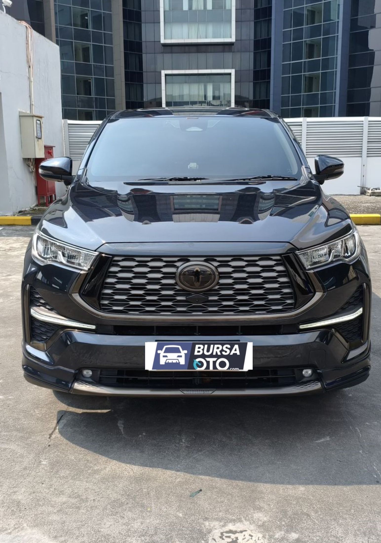 2023 Toyota Kijang Innova Zenix Hybrid EV 2023 Toyota Kijang Innova Zenix Hybrid EV