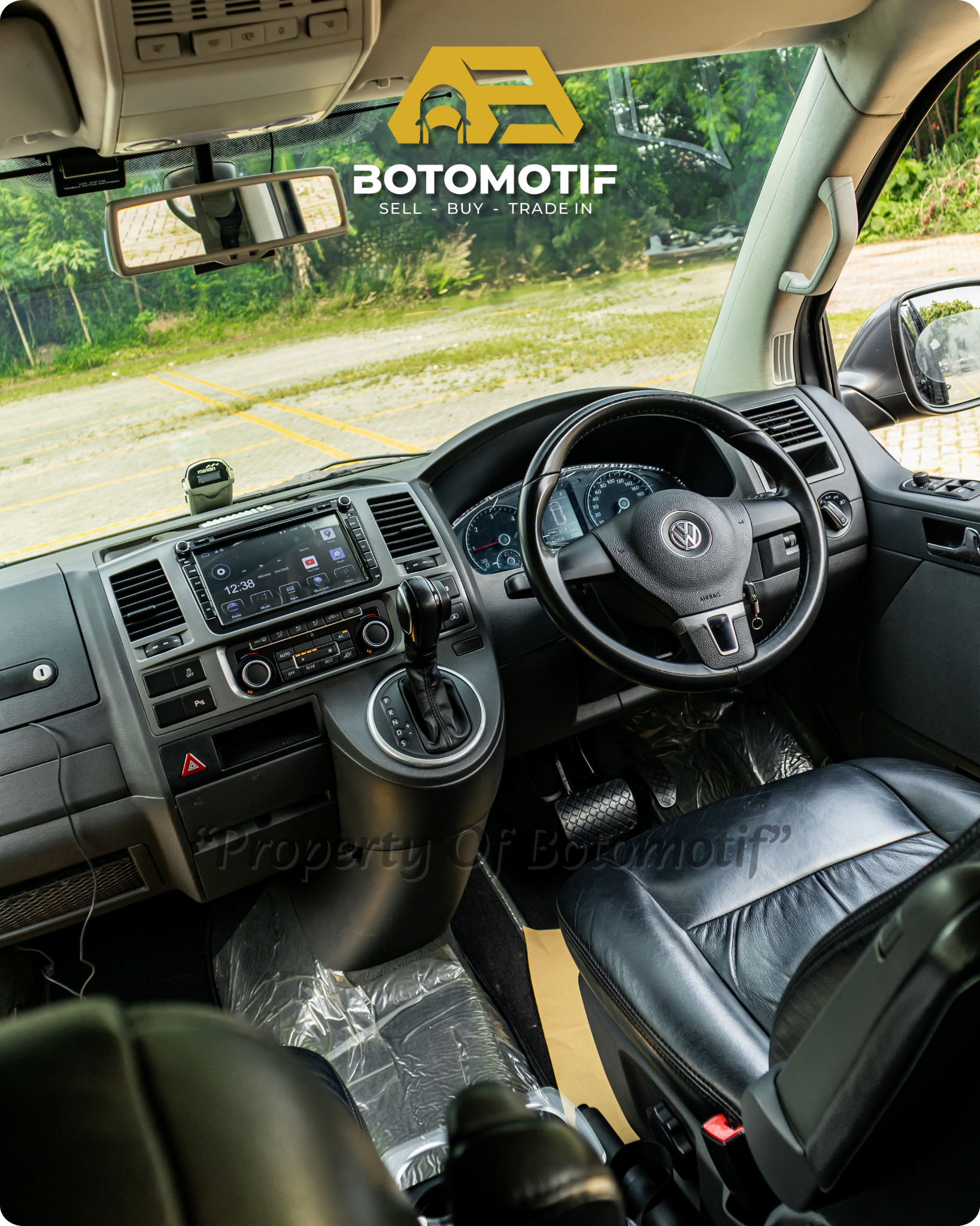 2012 Volkswagen Caravelle 2.5 TDI T5 2012 Volkswagen Caravelle 2.5 TDI T5