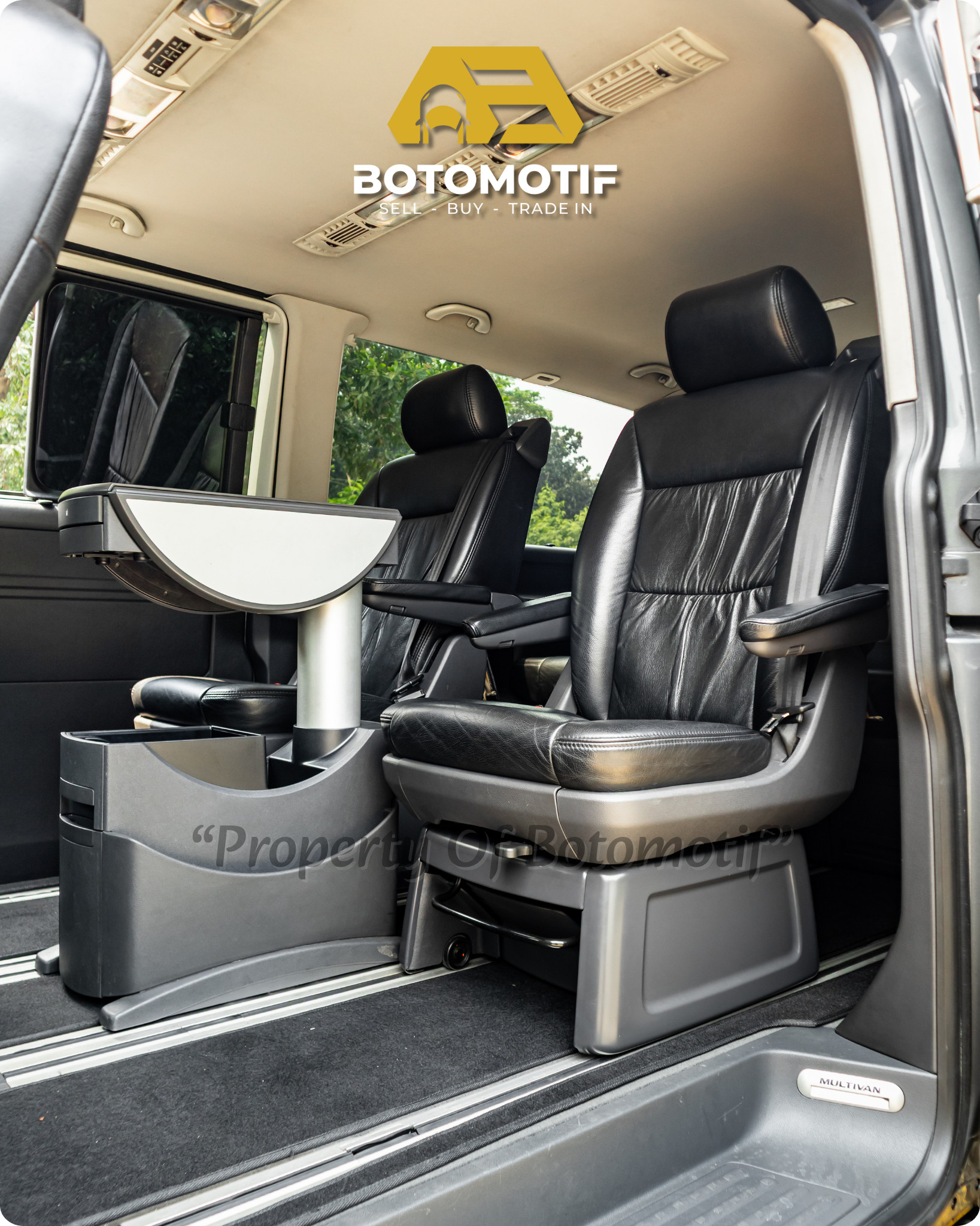 2012 Volkswagen Caravelle 2.5 TDI T5 2012 Volkswagen Caravelle 2.5 TDI T5