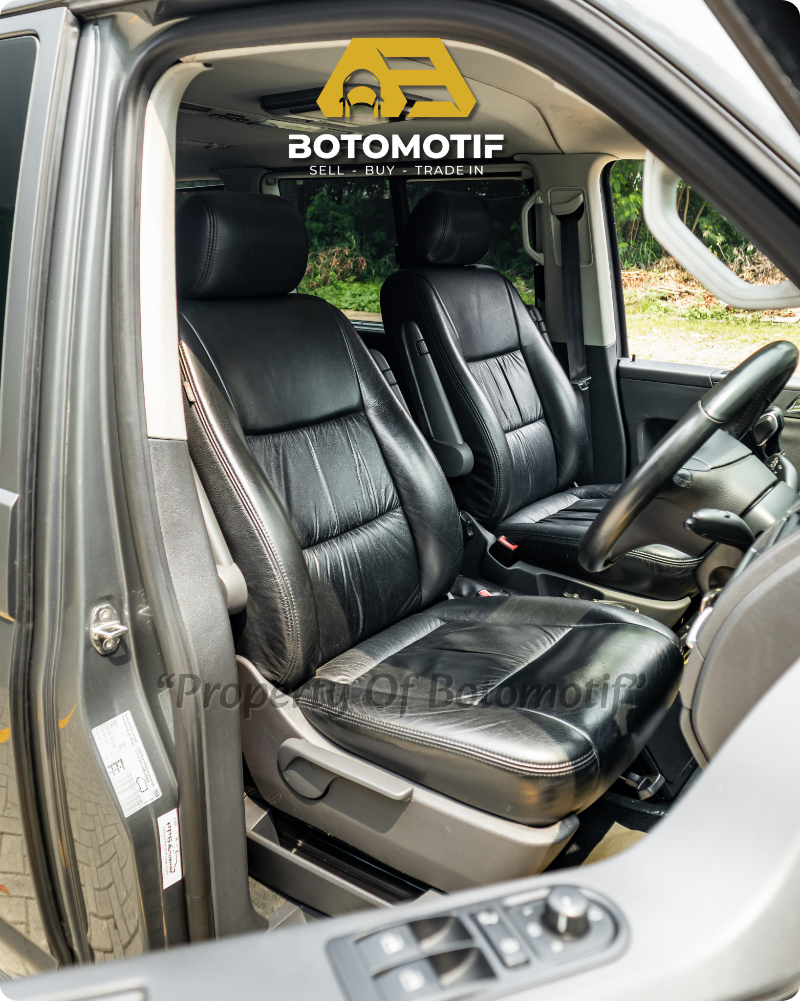 2012 Volkswagen Caravelle 2.5 TDI T5 2012 Volkswagen Caravelle 2.5 TDI T5