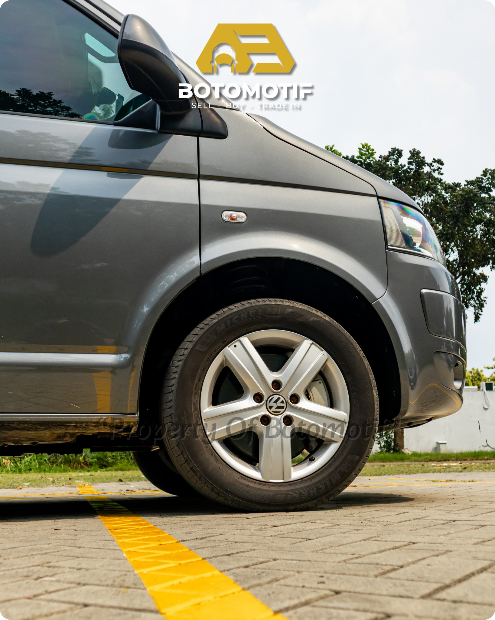 2012 Volkswagen Caravelle 2.5 TDI T5 2012 Volkswagen Caravelle 2.5 TDI T5