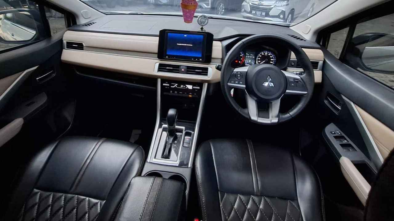 2022 Mitsubishi Xpander Ultimate CVT 2022 Mitsubishi Xpander Ultimate CVT