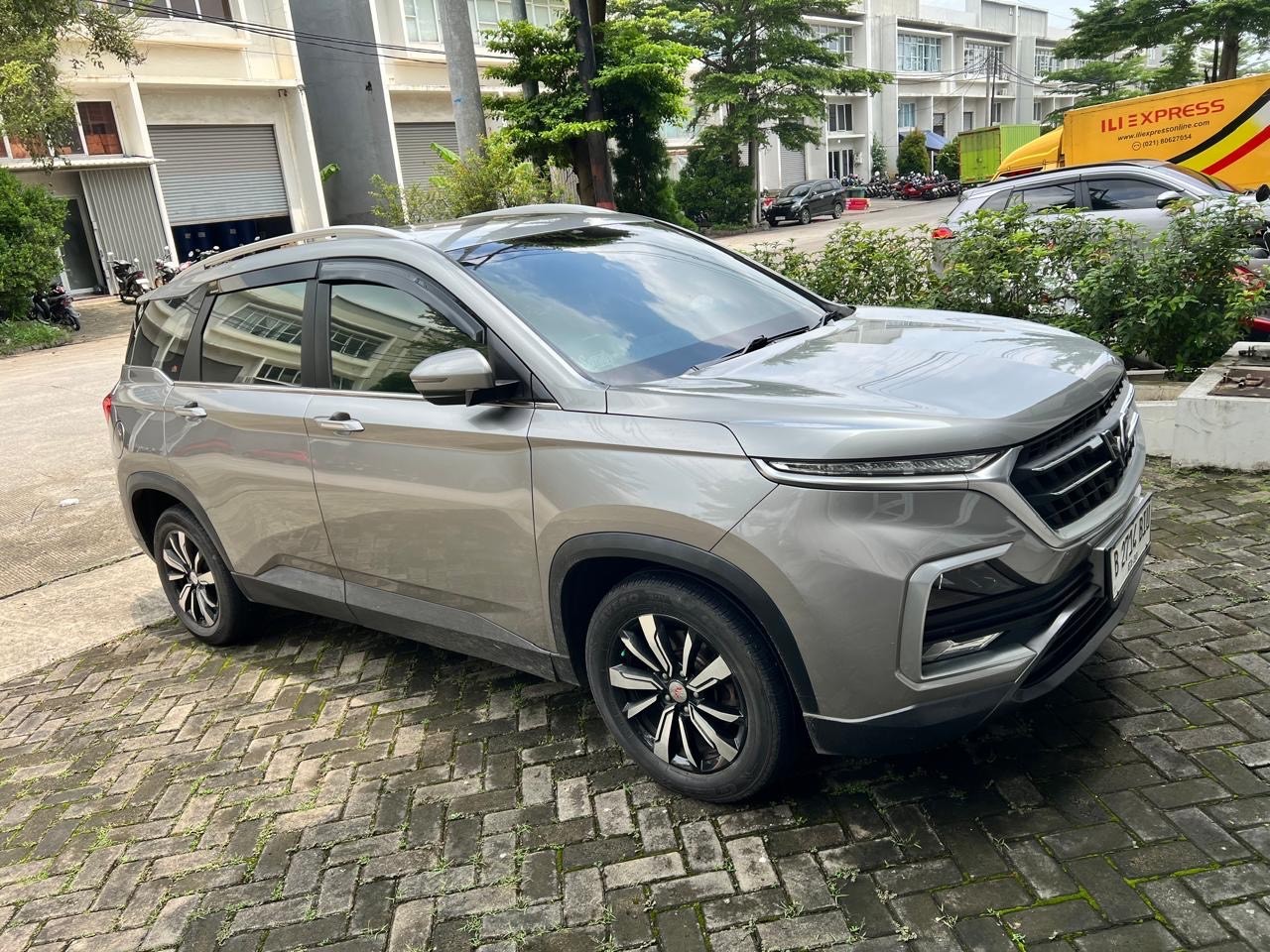 2019 Wuling Almaz 1.5 LT LUX + SC CVT  A/T 2019 Wuling Almaz 1.5 LT LUX + SC CVT  A/T
