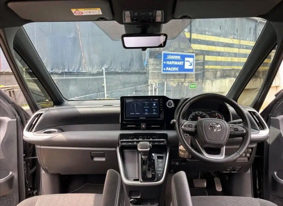 2022 Toyota Voxy 2022 Toyota Voxy