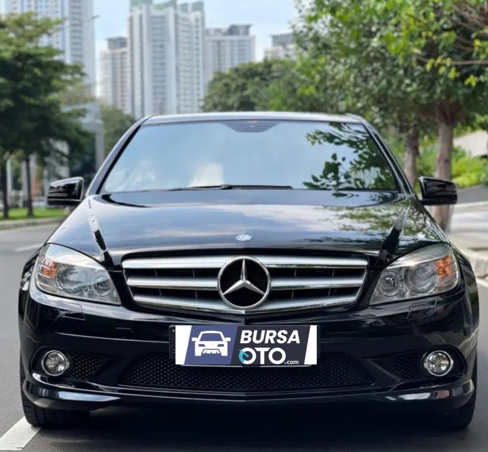 2010 Mercedes Benz C-Class Bekas 2010 Mercedes Benz C-Class Bekas