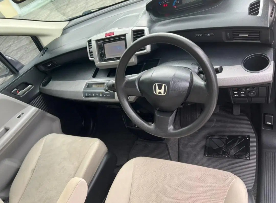 2011 Honda Freed 2011 Honda Freed