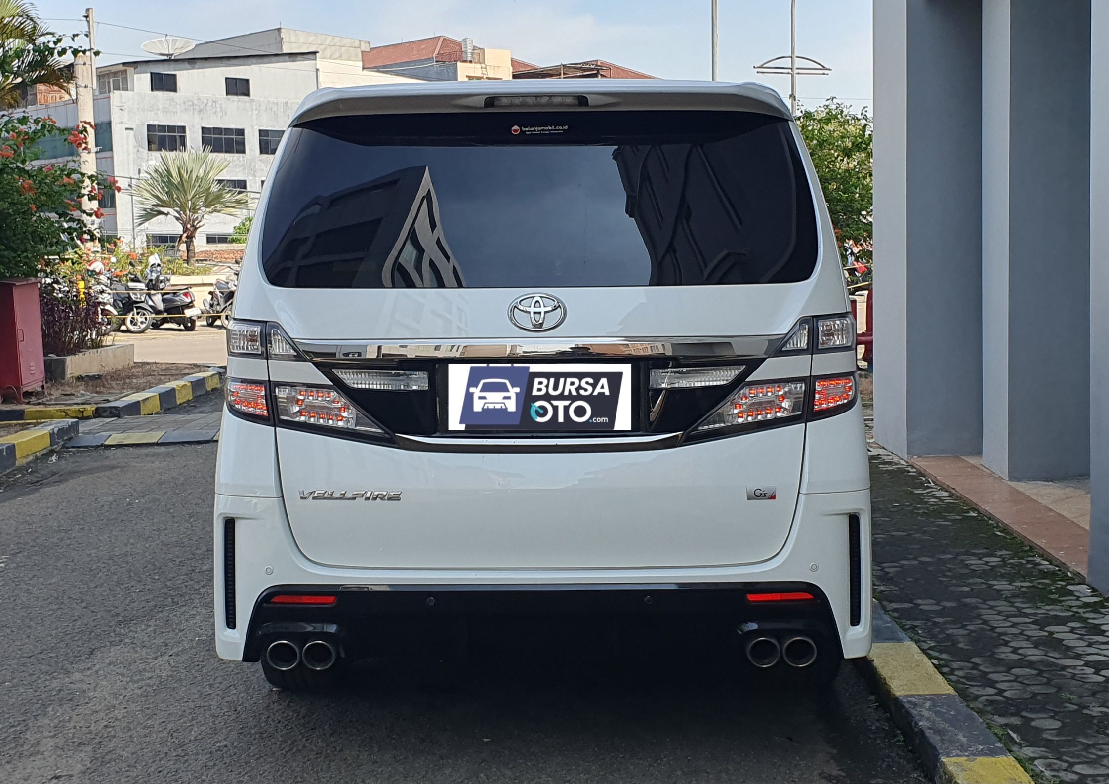 2013 Toyota Vellfire 2013 Toyota Vellfire