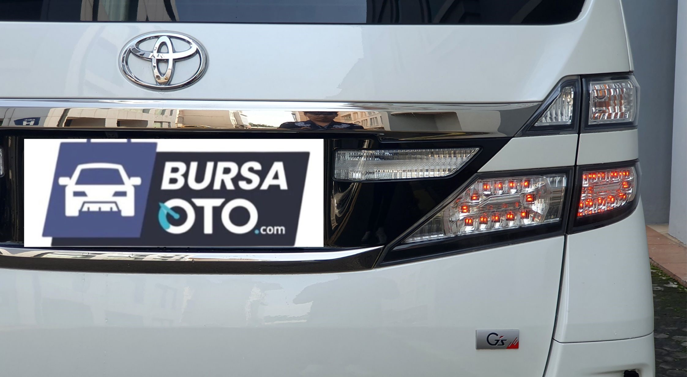 2013 Toyota Vellfire 2013 Toyota Vellfire