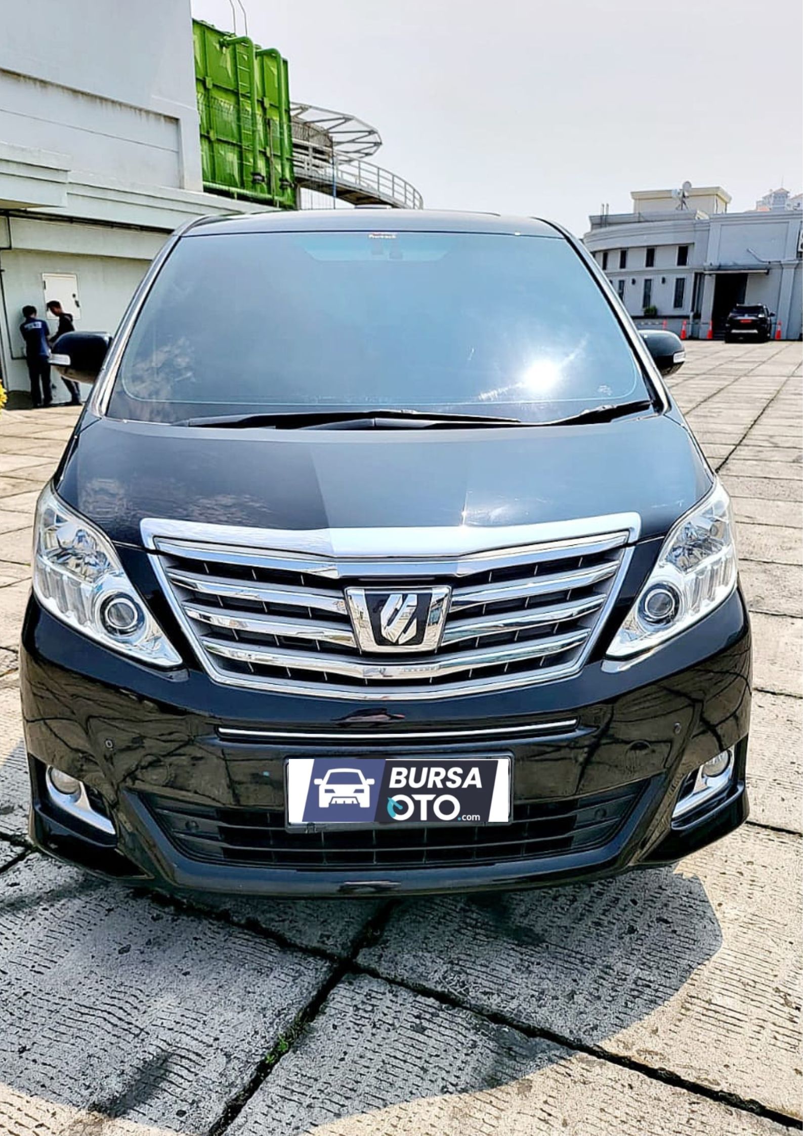 2012 Toyota Alphard Bekas 2012 Toyota Alphard Bekas