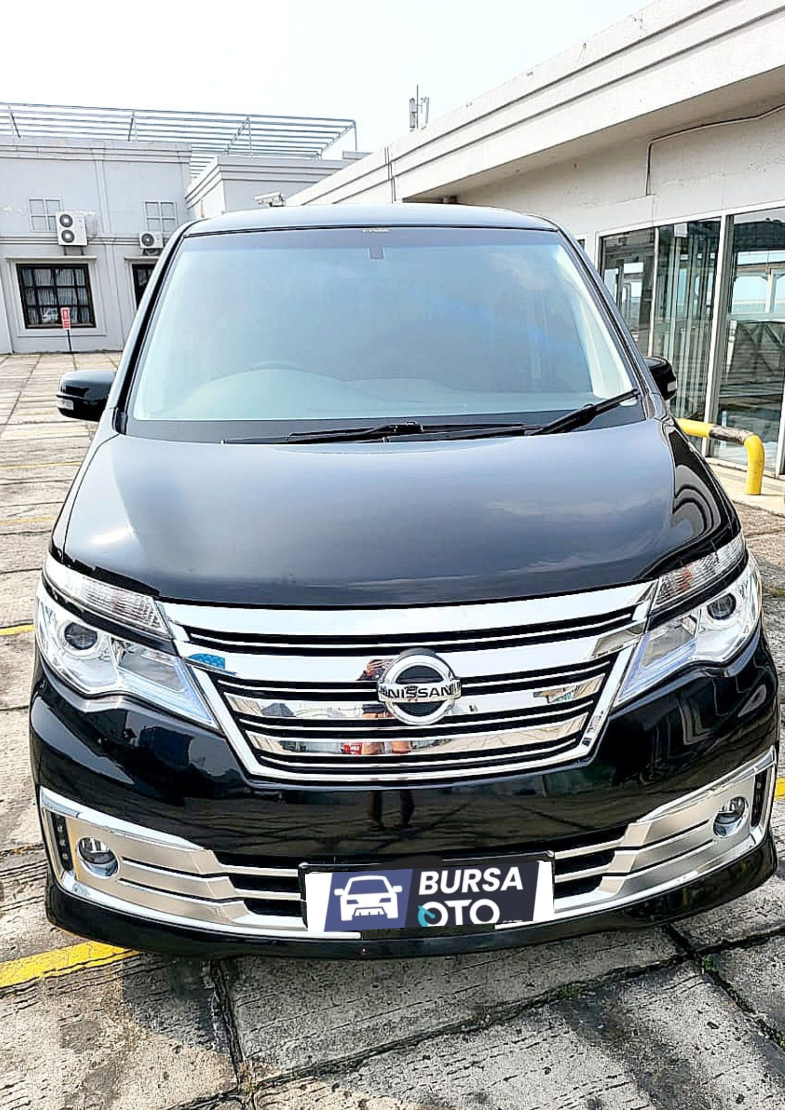 Second Hand 2015 Nissan Serena Second Hand 2015 Nissan Serena