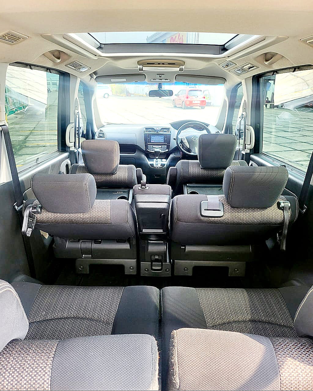 2015 Nissan Serena 2015 Nissan Serena
