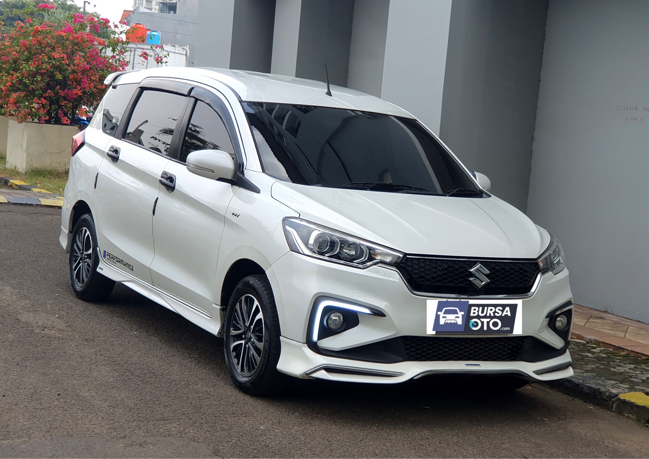 2023 Suzuki Ertiga Smart Hybrid 2023 Suzuki Ertiga Smart Hybrid