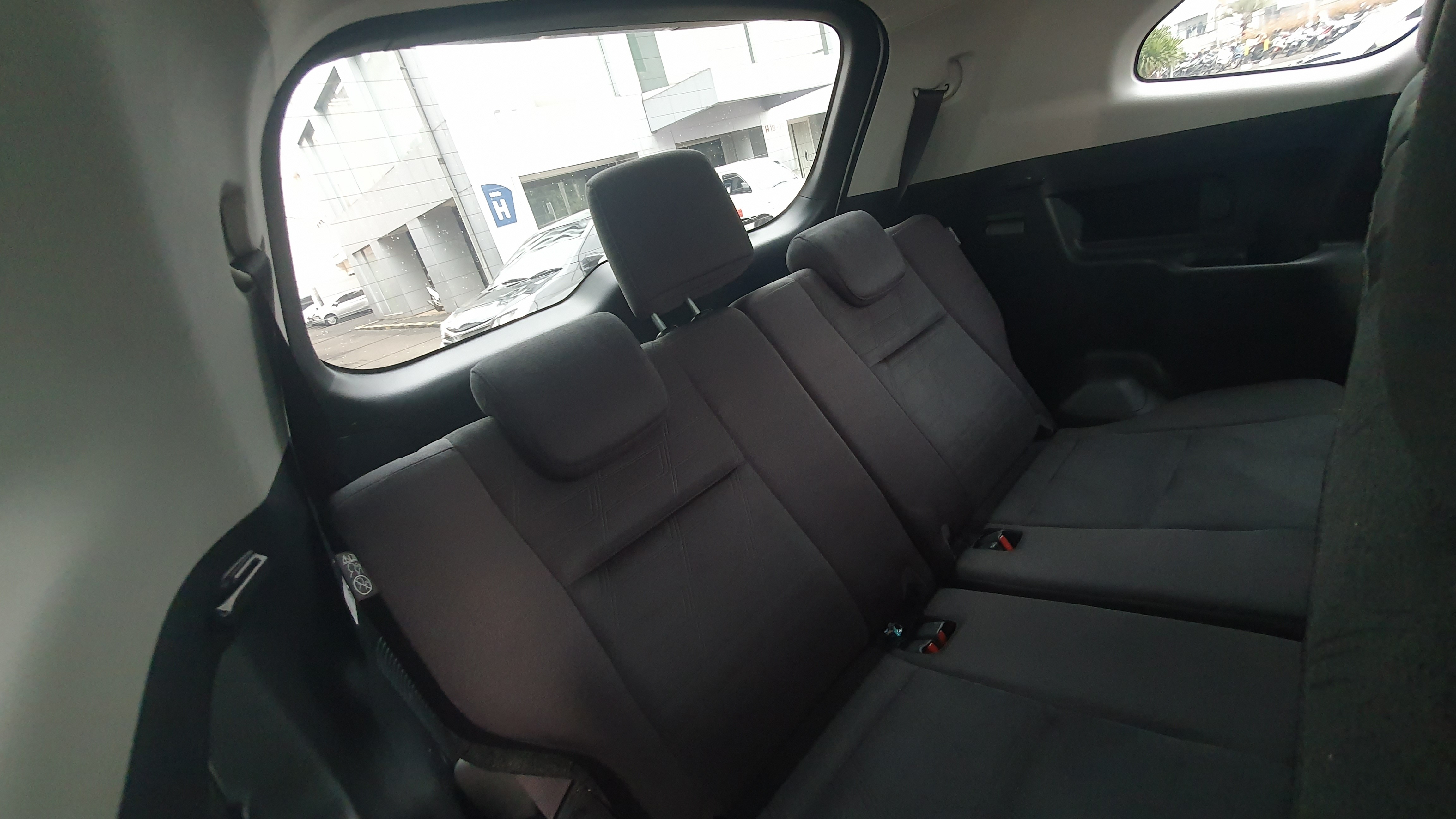 2024 Toyota Kijang Innova Zenix Hybrid EV 2024 Toyota Kijang Innova Zenix Hybrid EV