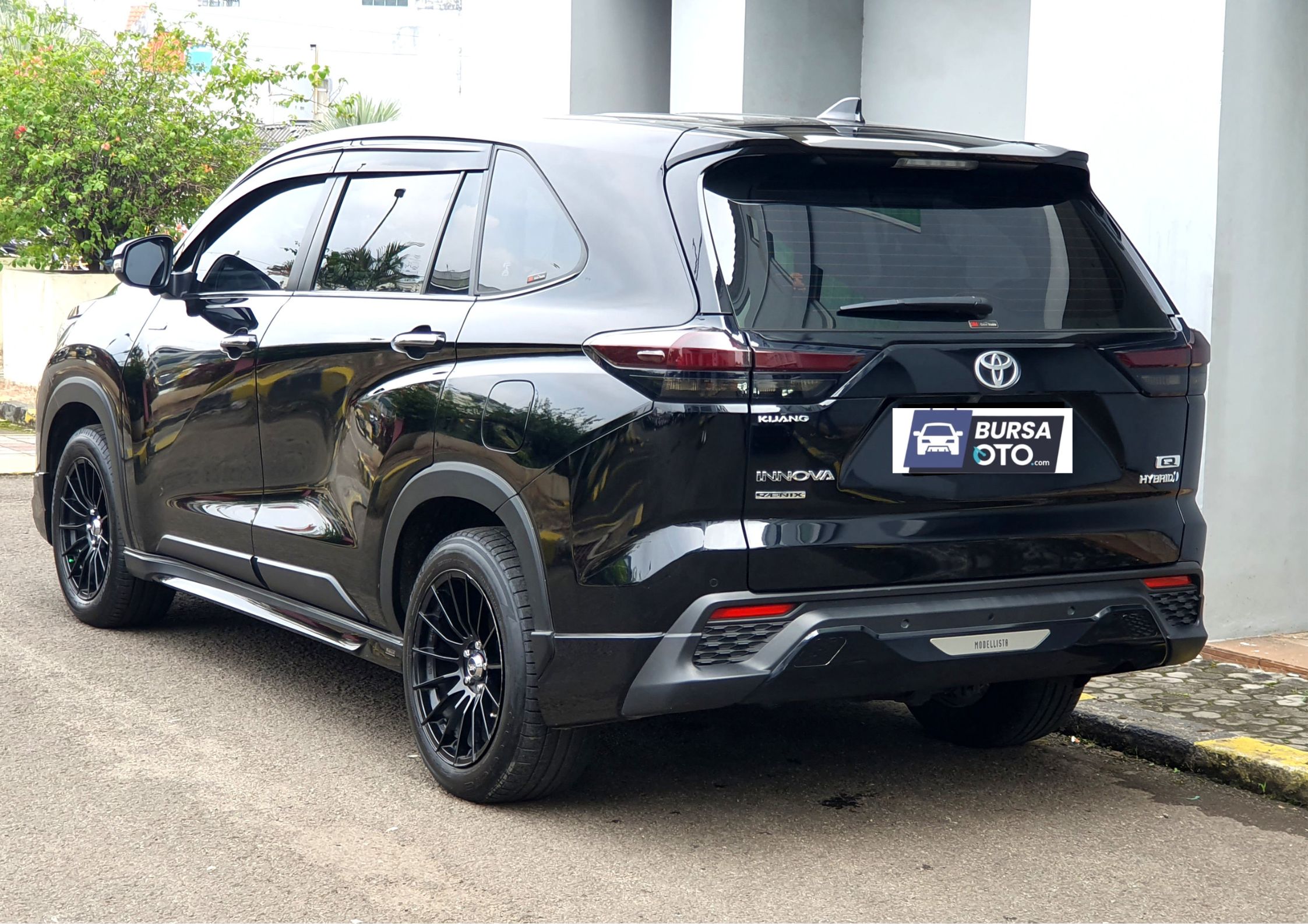 2024 Toyota Kijang Innova Zenix Hybrid EV 2024 Toyota Kijang Innova Zenix Hybrid EV