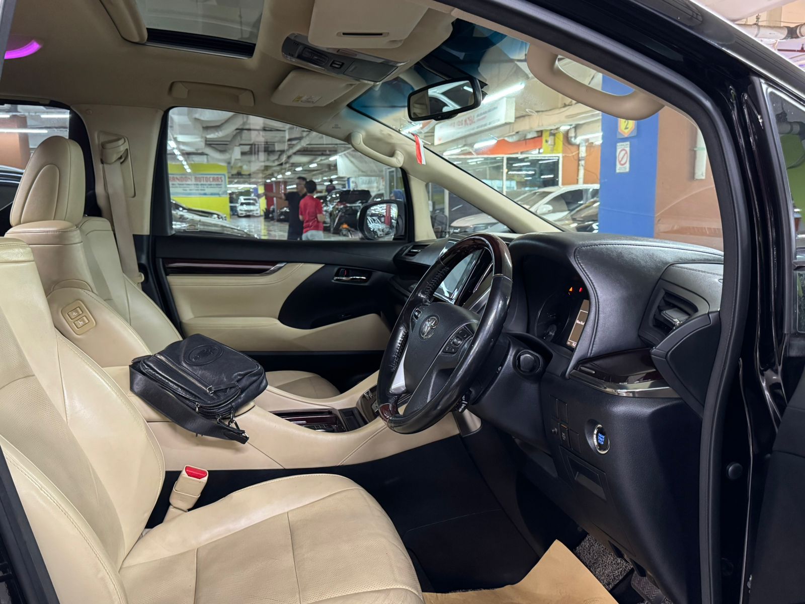 2017 Toyota Alphard 2017 Toyota Alphard