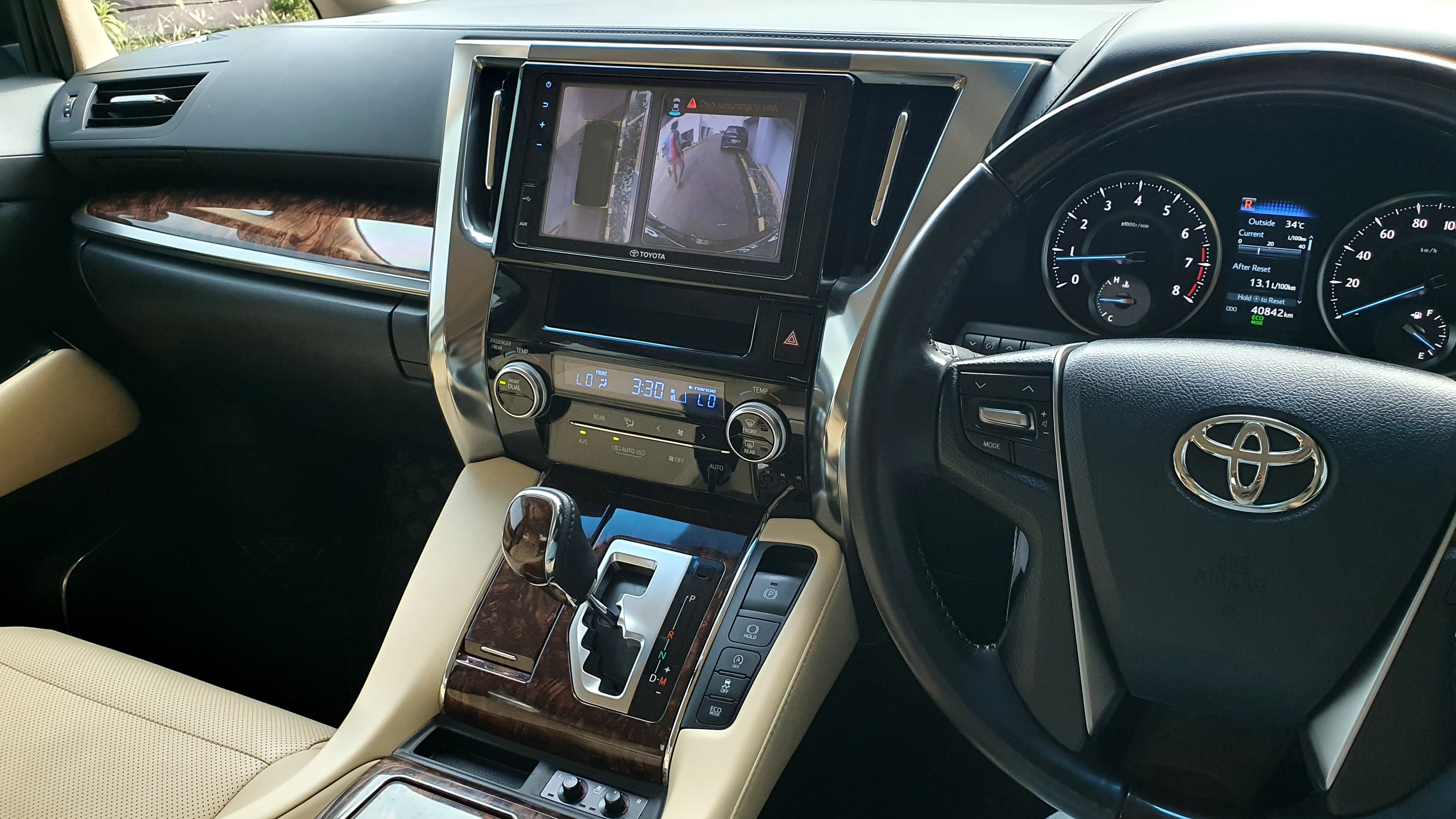 2020 Toyota Alphard 2020 Toyota Alphard