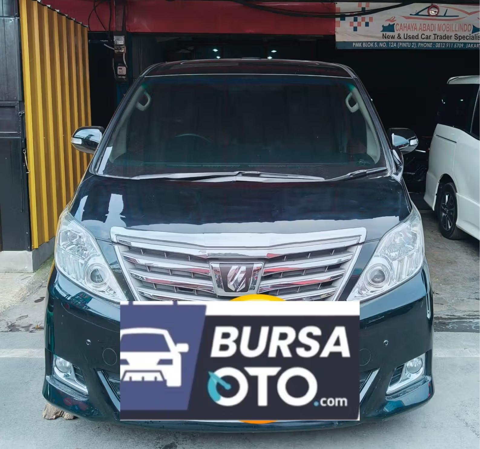 2013 Toyota Alphard Bekas 2013 Toyota Alphard Bekas