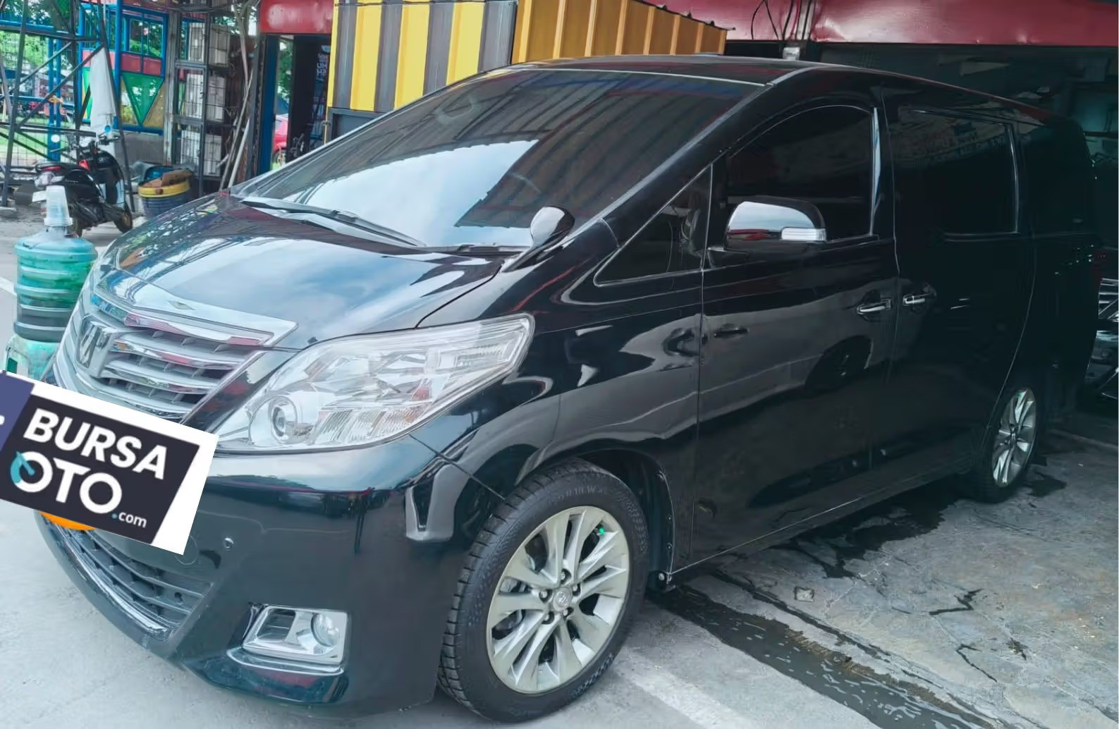2013 Toyota Alphard 2013 Toyota Alphard