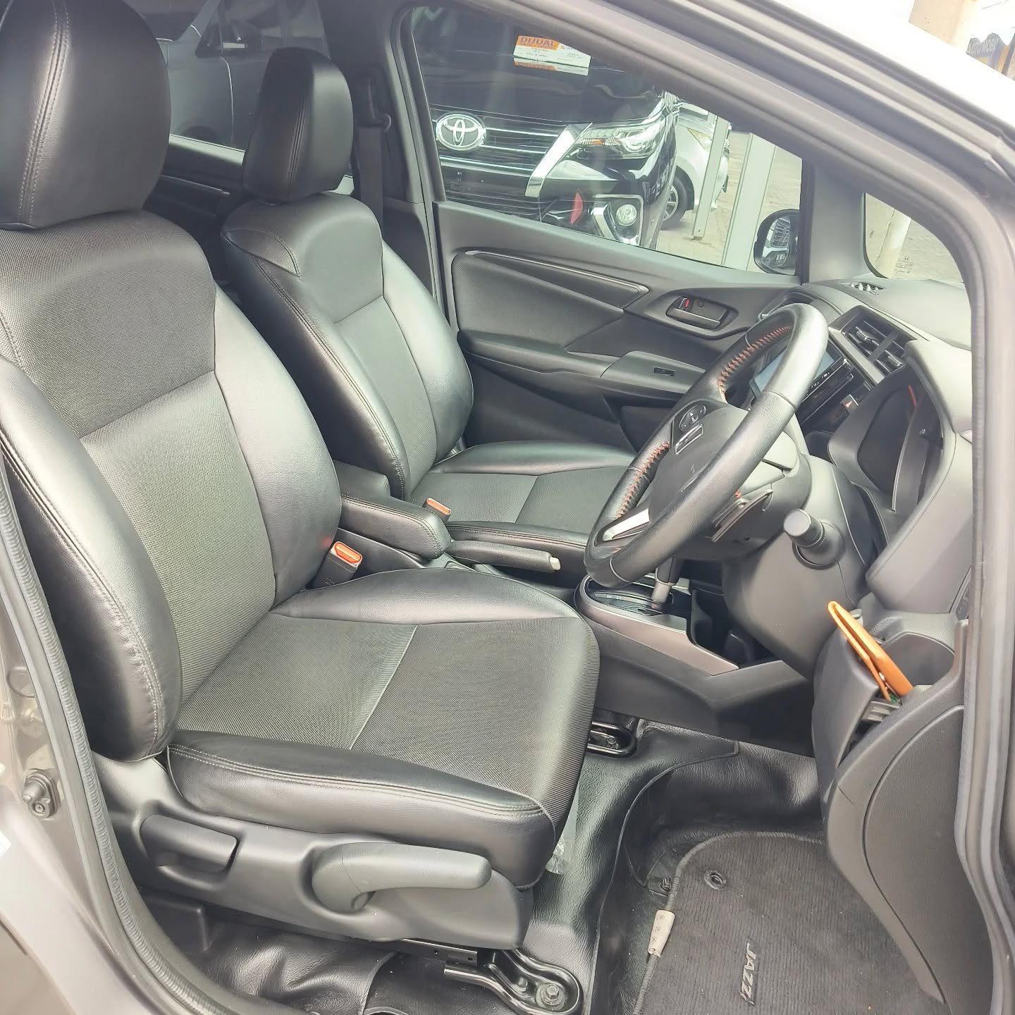 2017 Honda Jazz  RS CVT A/T 2017 Honda Jazz  RS CVT A/T