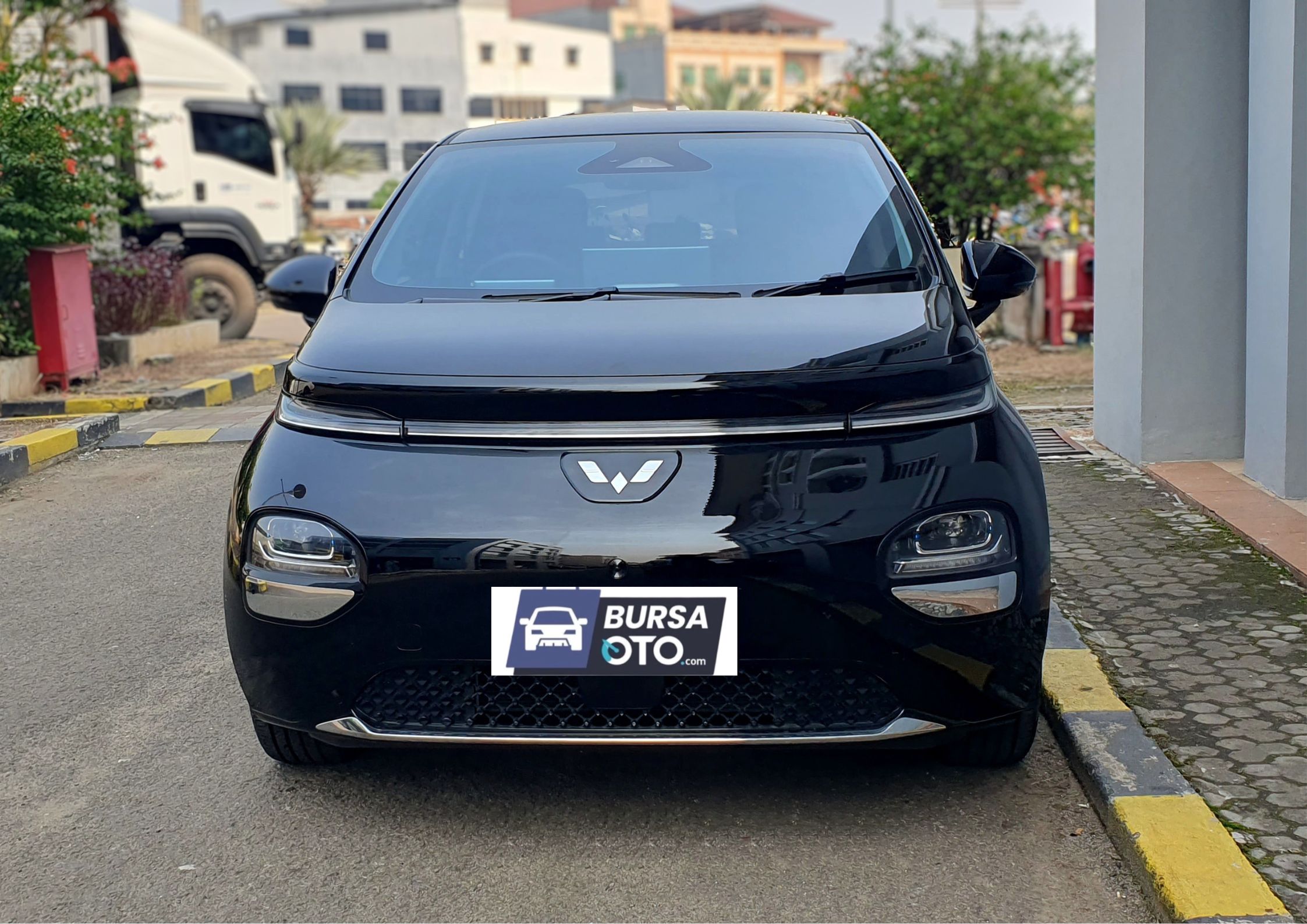 Second Hand 2024 Wuling Cloud EV Second Hand 2024 Wuling Cloud EV