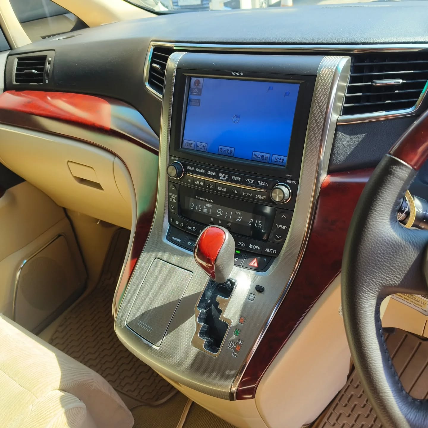 2011 Toyota Vellfire  2.5 ZG AT PREMIUM SOUND 2011 Toyota Vellfire  2.5 ZG AT PREMIUM SOUND