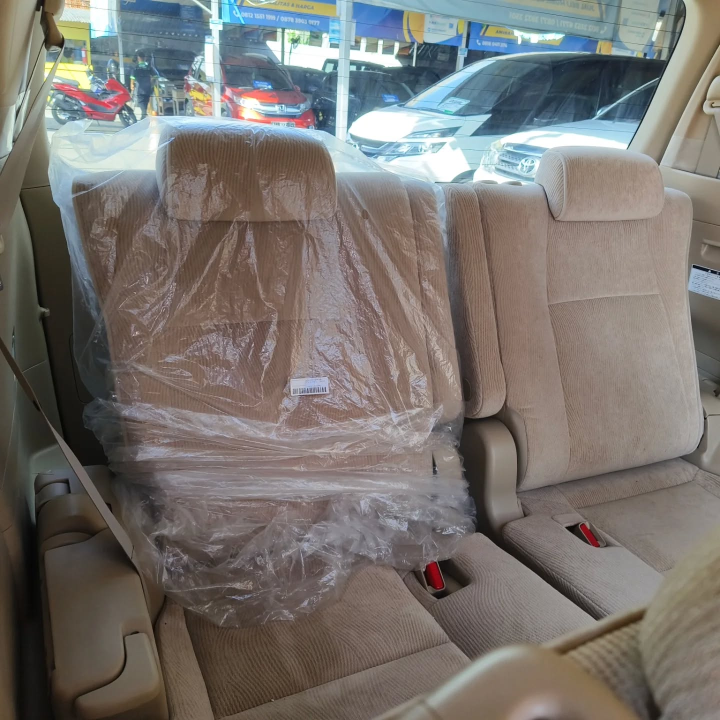 2011 Toyota Vellfire  2.5 ZG AT PREMIUM SOUND 2011 Toyota Vellfire  2.5 ZG AT PREMIUM SOUND