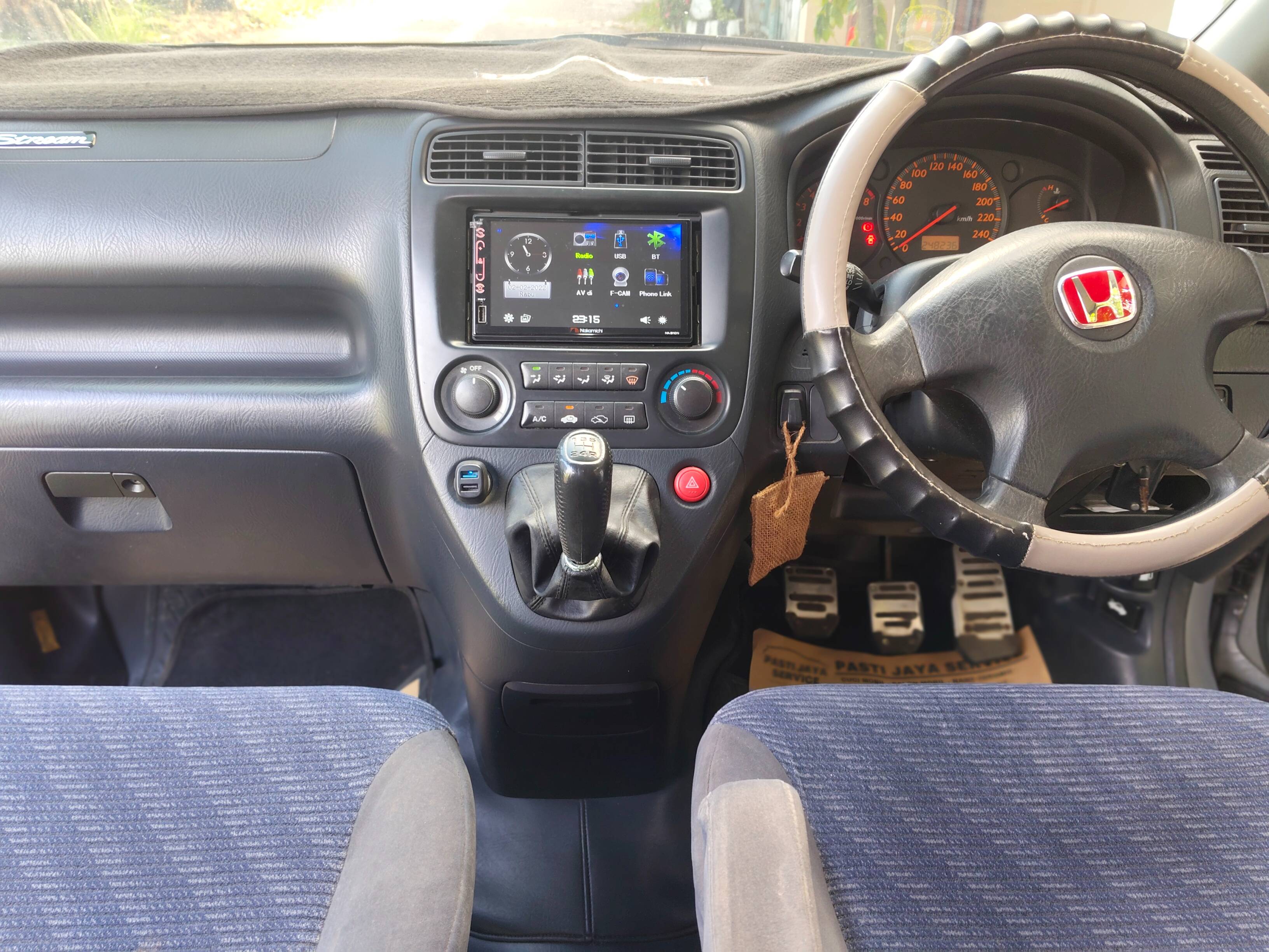 2002 Honda Stream VTEC 1.7L MT 2002 Honda Stream VTEC 1.7L MT