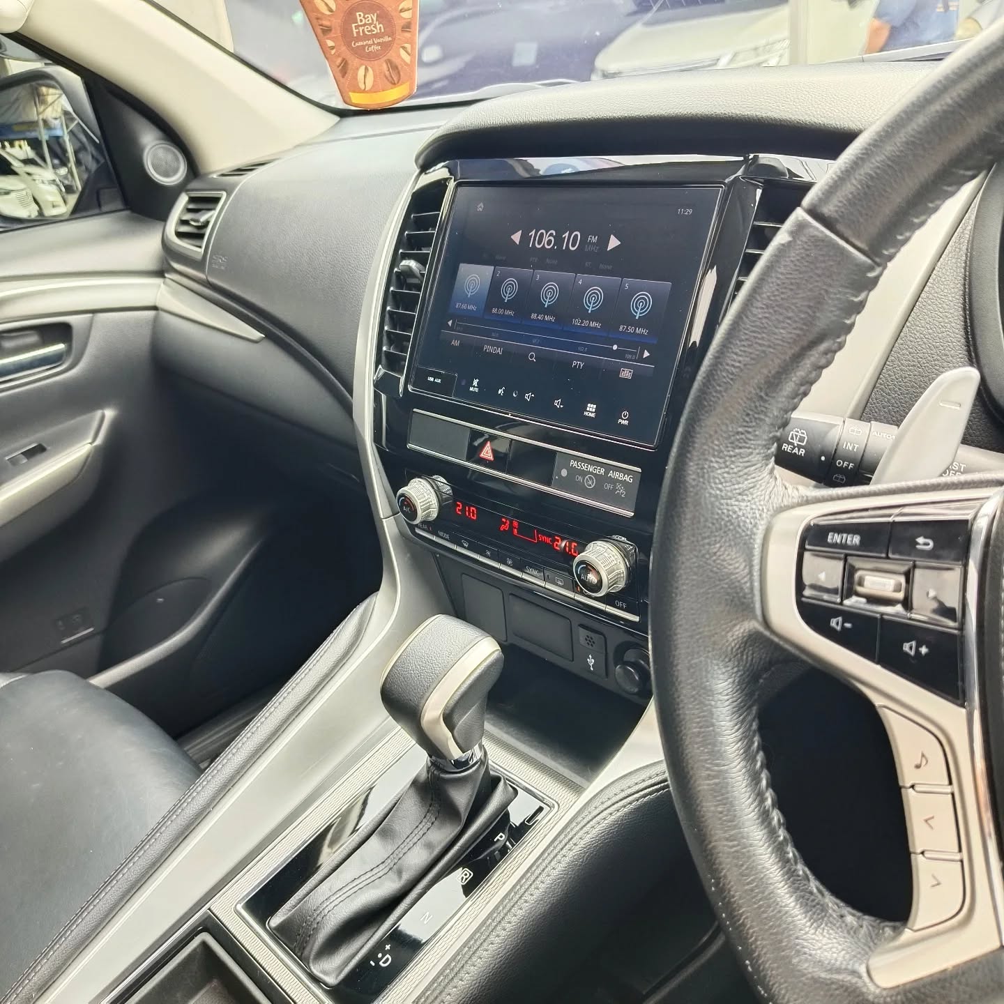 2021 Mitsubishi Pajero Sport Dakar AT 4x2 2021 Mitsubishi Pajero Sport Dakar AT 4x2