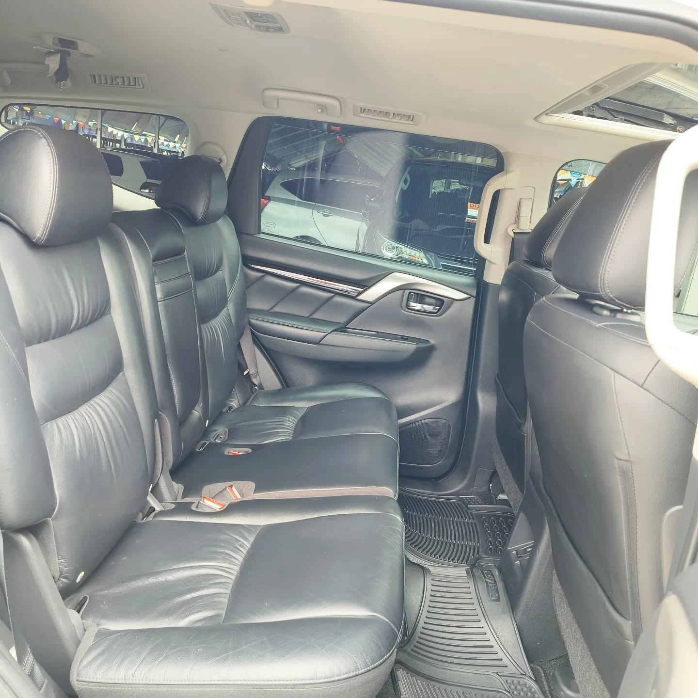 2021 Mitsubishi Pajero Sport Dakar AT 4x2 2021 Mitsubishi Pajero Sport Dakar AT 4x2