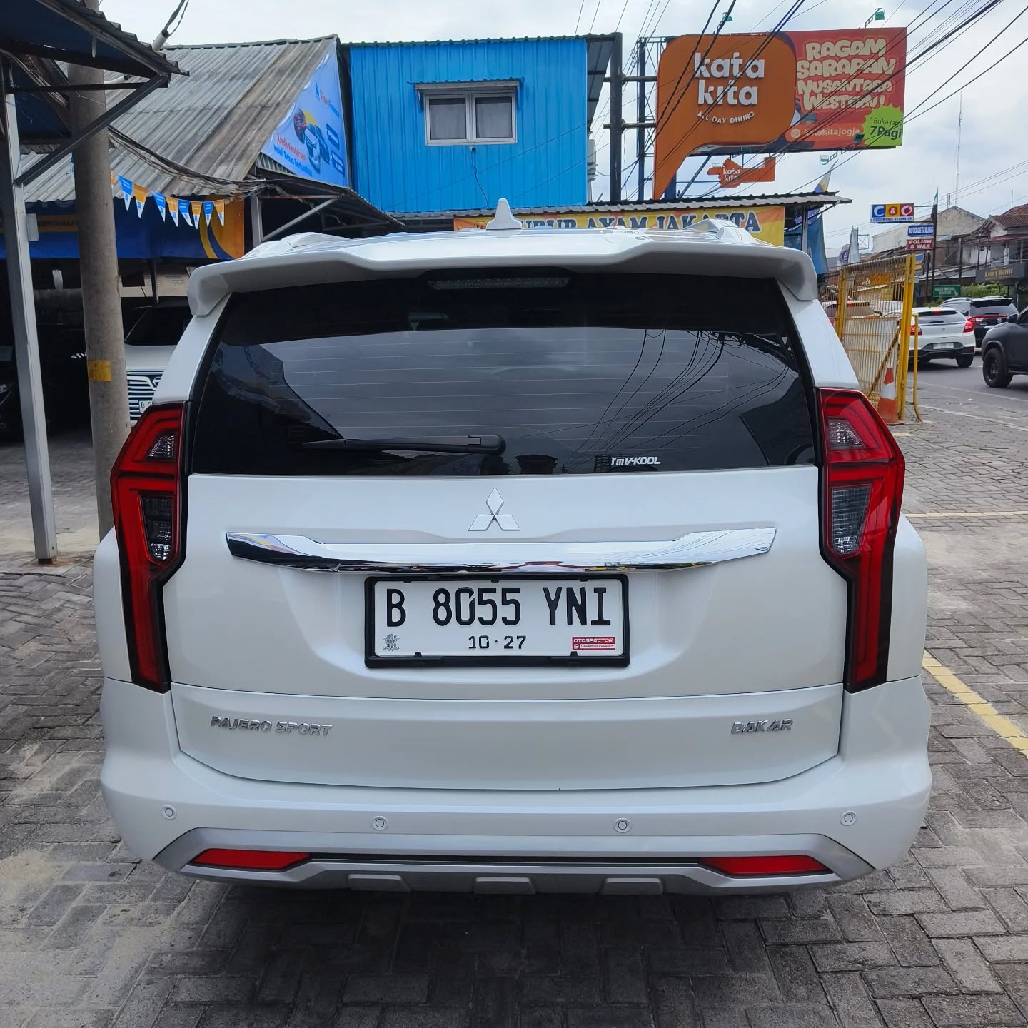 2021 Mitsubishi Pajero Sport Dakar AT 4x2 2021 Mitsubishi Pajero Sport Dakar AT 4x2