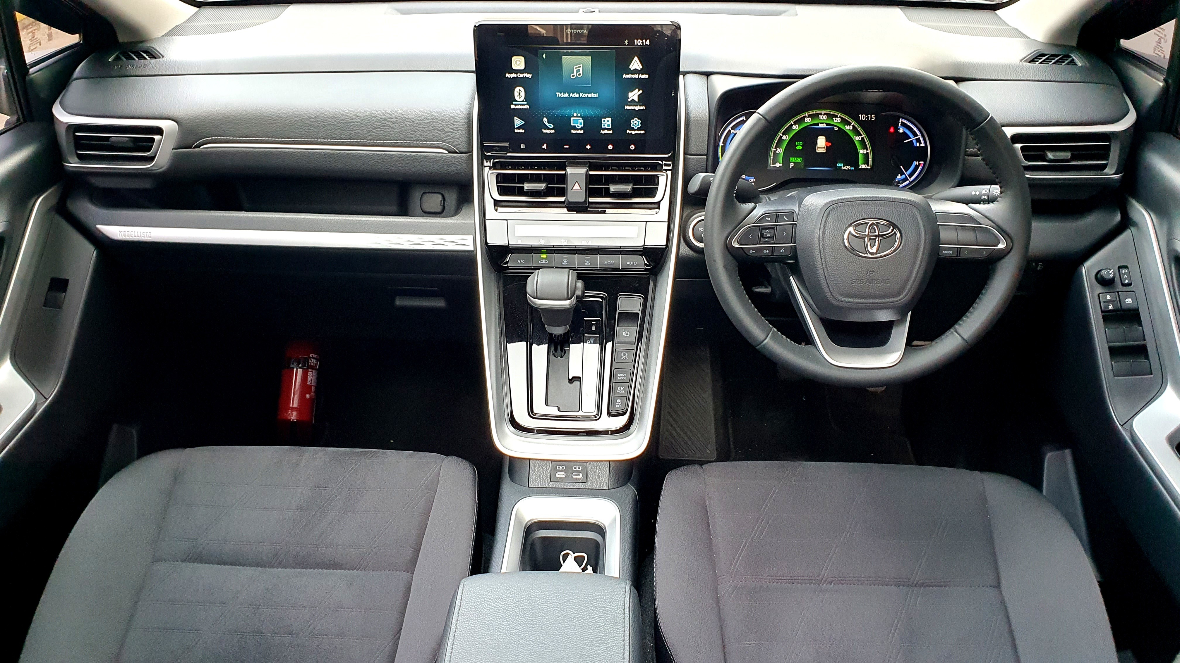 2024 Toyota Kijang Innova Zenix Hybrid EV 2024 Toyota Kijang Innova Zenix Hybrid EV