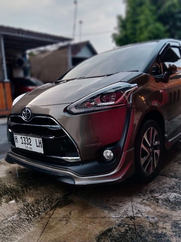 2016 Toyota Sienta 1.5L Q AT