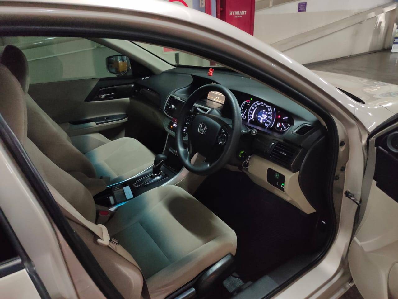 Old 2013 Honda Accord  2.4L VTi-L 2.4L VTi-L