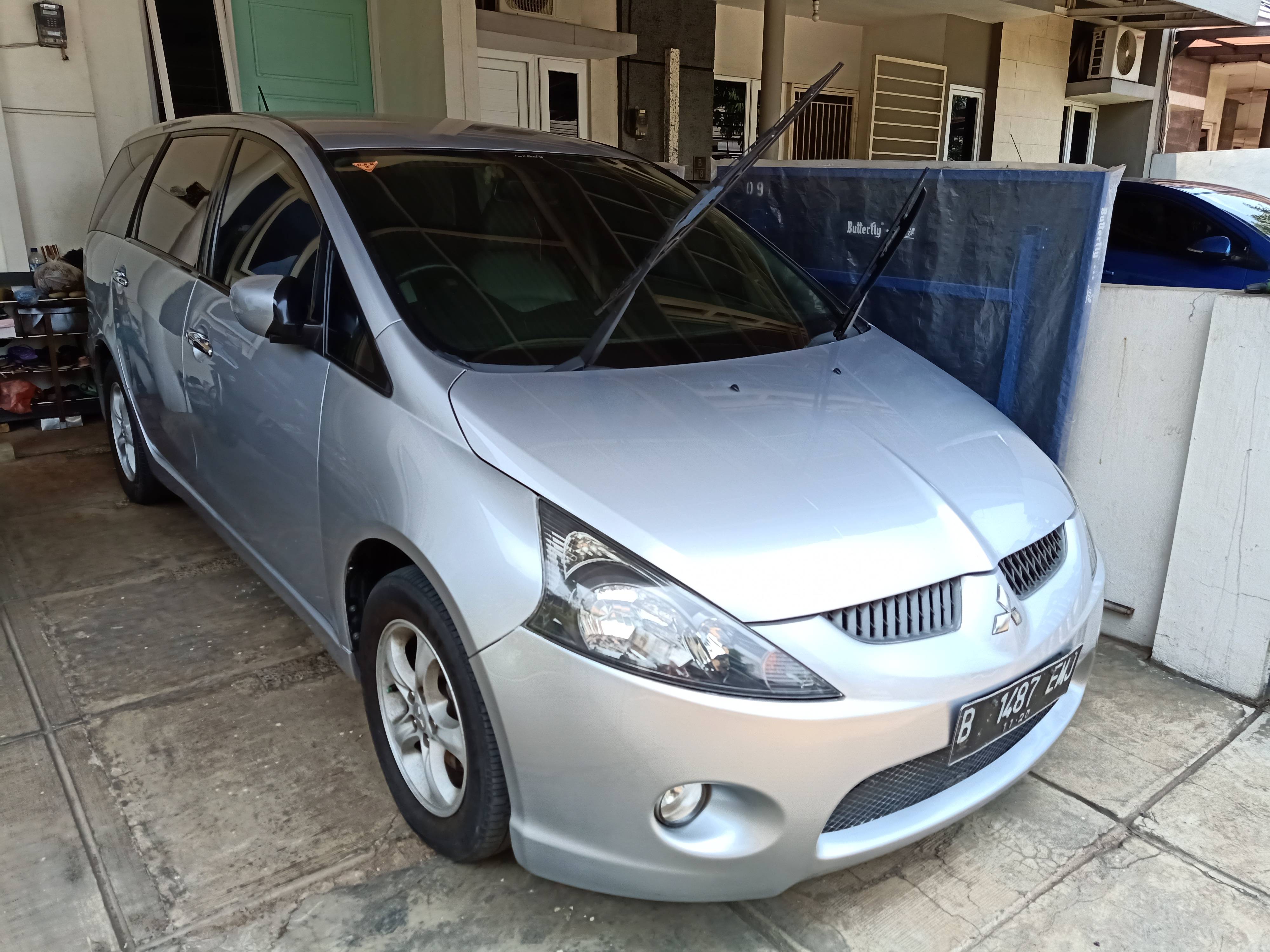 Kenapa Mitsubishi Grandis Tidak Laku Mitsubishi Grandis (2003-2011) 2021 Interior & Exterior Images, Colors