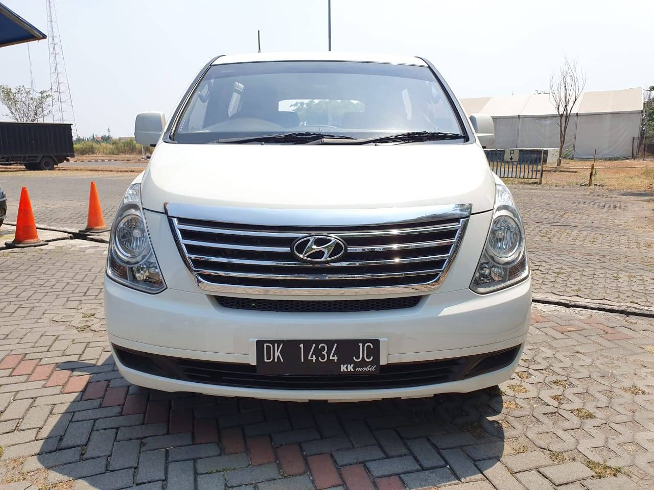 2013 Hyundai H1 2.5L CRDi XG 2.5L CRDi XG bekas
