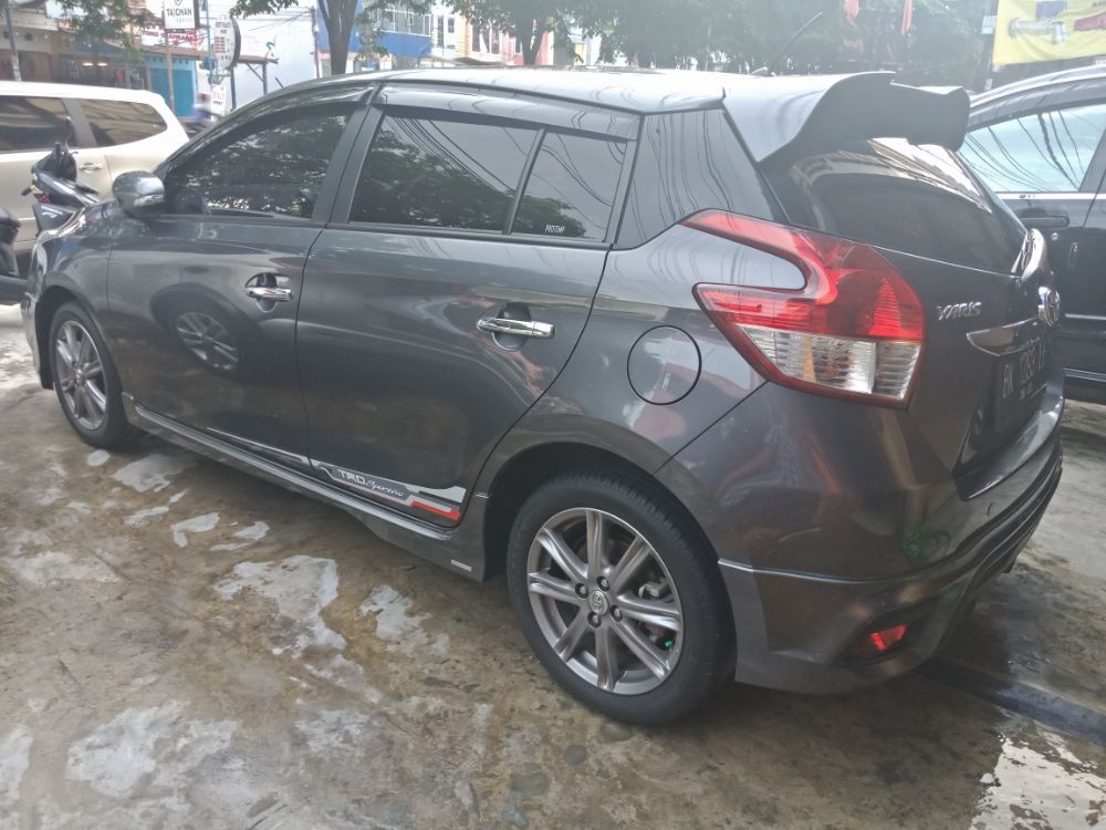Old 2016 Toyota Yaris  S Limited AT S Limited AT