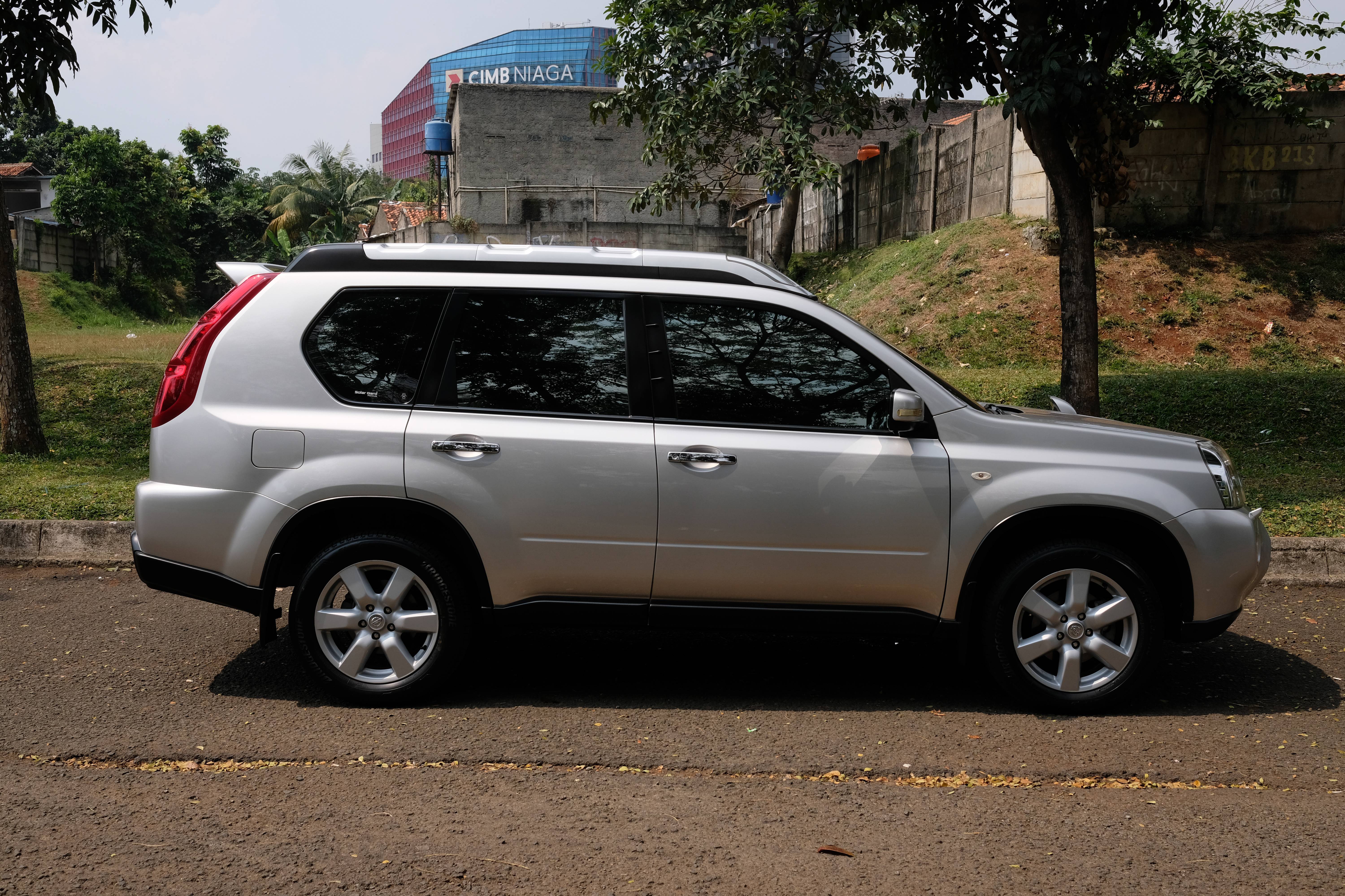 Dijual 2009 Nissan X-Trail  2.5L 2WD XT AT 2.5L 2WD XT AT Bekas