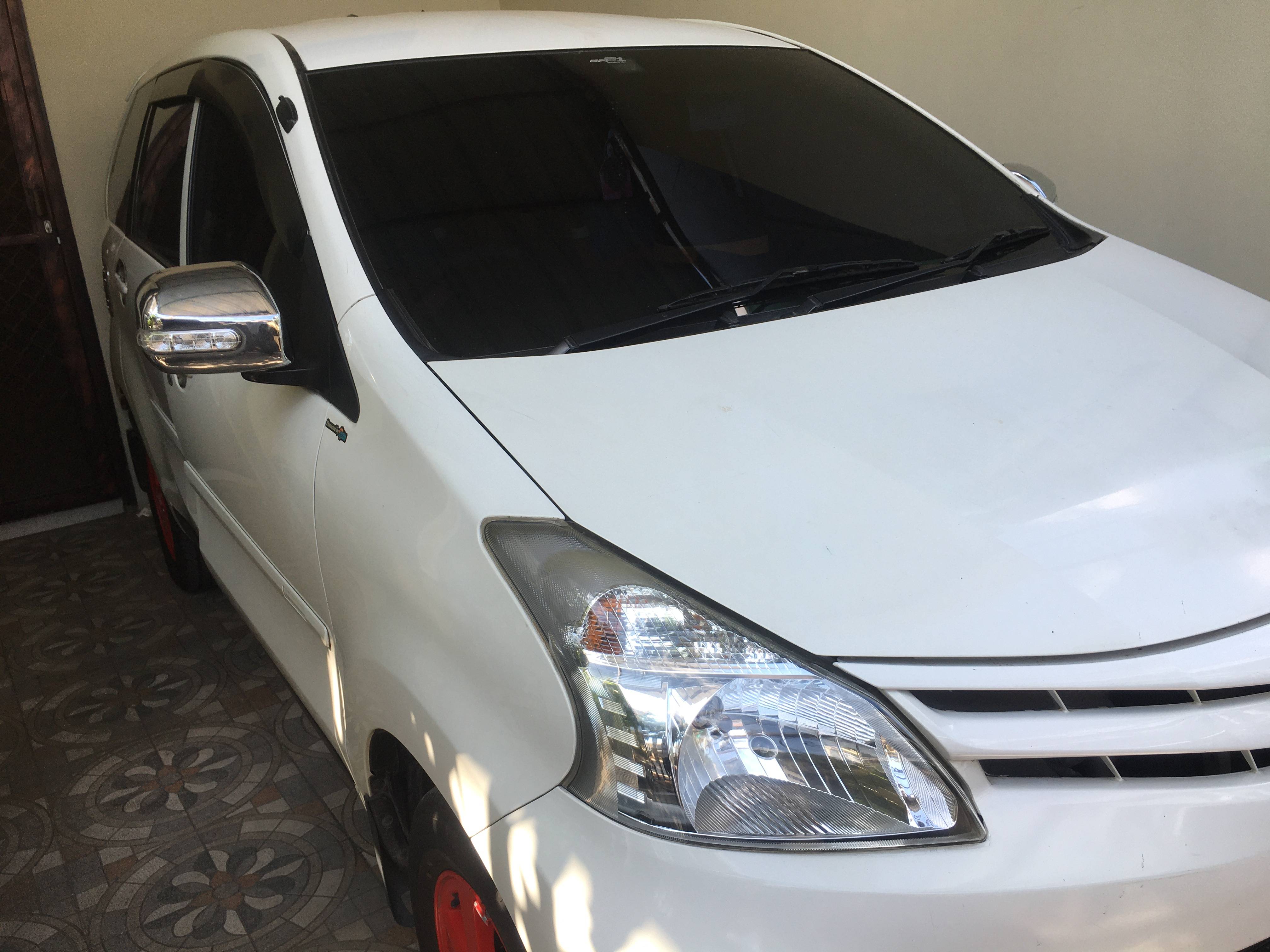 2014 Daihatsu Xenia  X MT 1.3 STD X MT 1.3 STD tua
