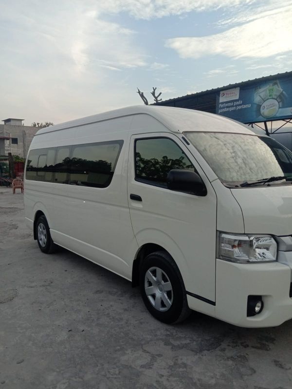 Old 2019 Toyota Hiace Commuter Manual Commuter Manual